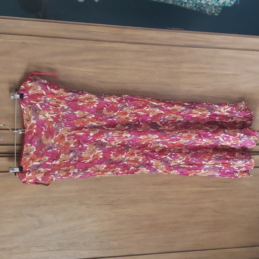 Nolita flowery skirt, size L